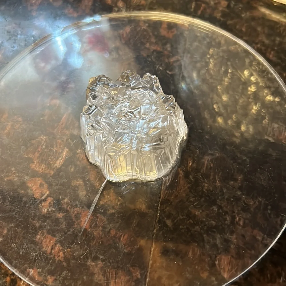 Mid-Century Modern textured Lucite ice bucket in the style of Wilardy ci…